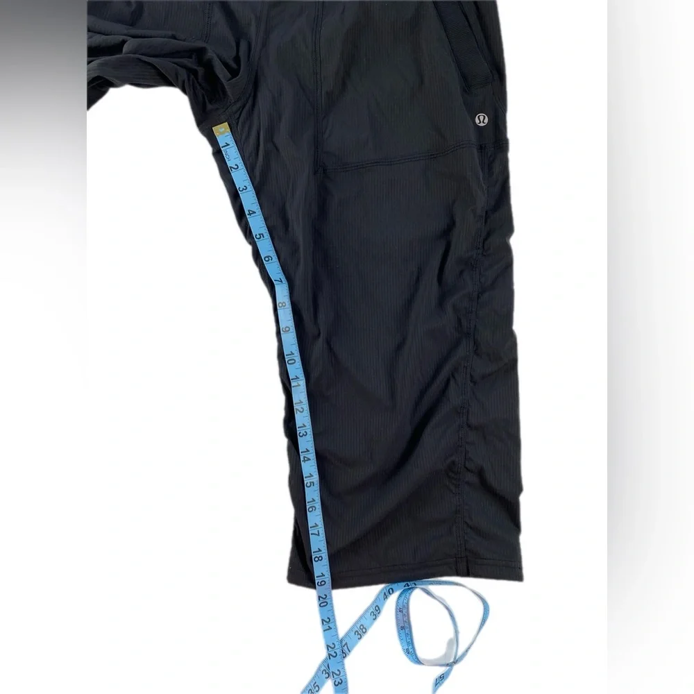 Lululemon Studio Crop size 10 Black - Picture 9 of 16